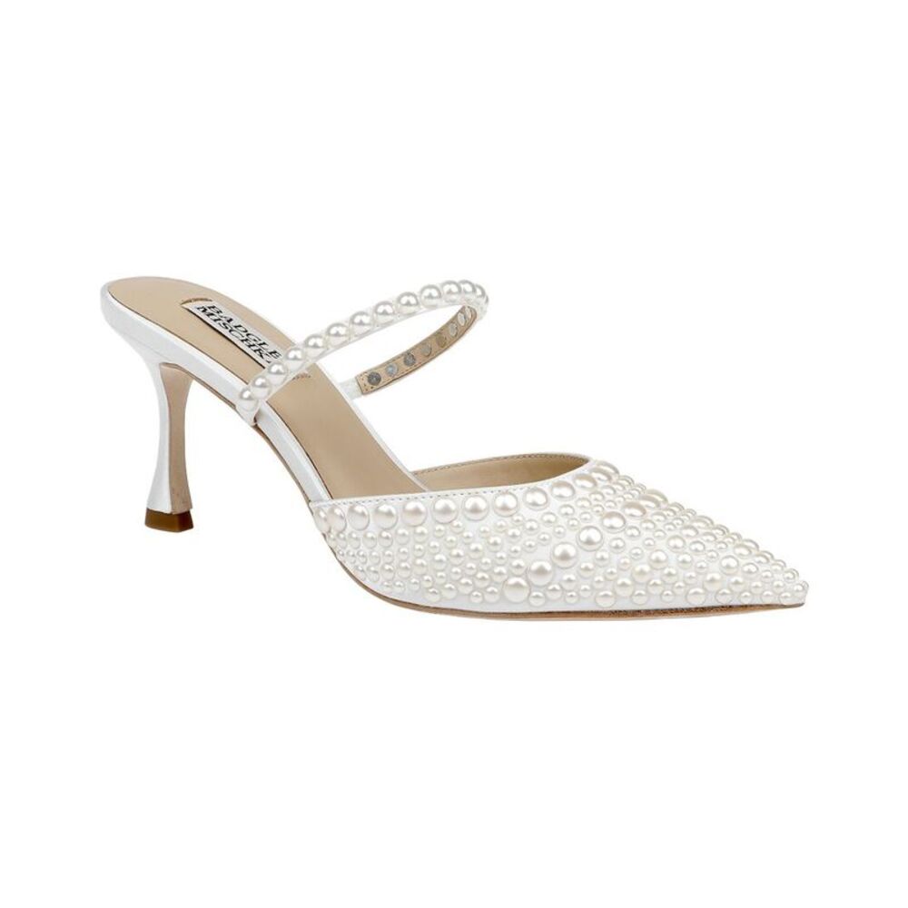 Badgley Mischka Duchess Pump, White